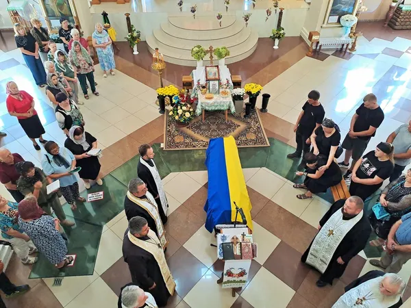 У Ковелі попрощалися із 43-річним воїном Богданом Никонюком, який загинув на Донеччині (фото)