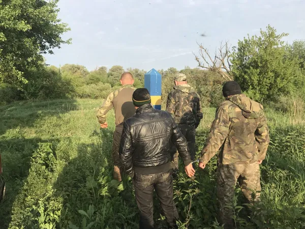 На Волині прикордонники знайшли майже 12 тисяч пачок сигарет (фото)