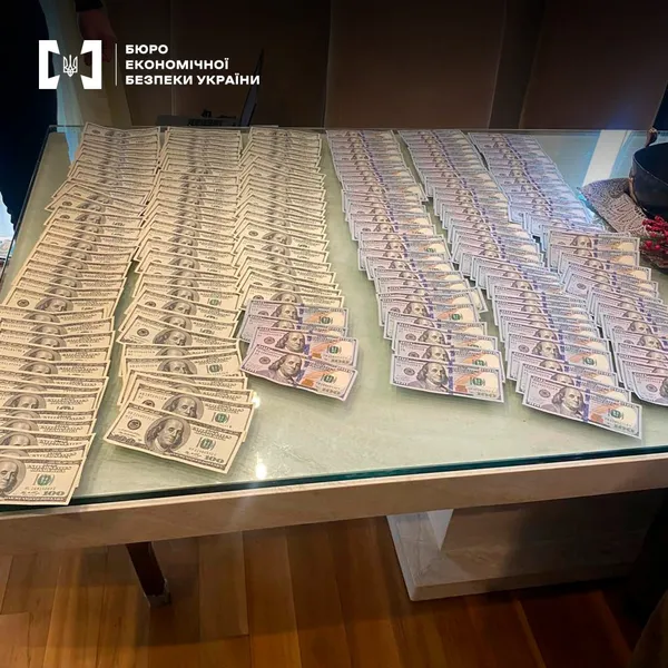 На Волині викрили ділків, які виготовляли і продавали фальшиві водійські посвідчення (фото)