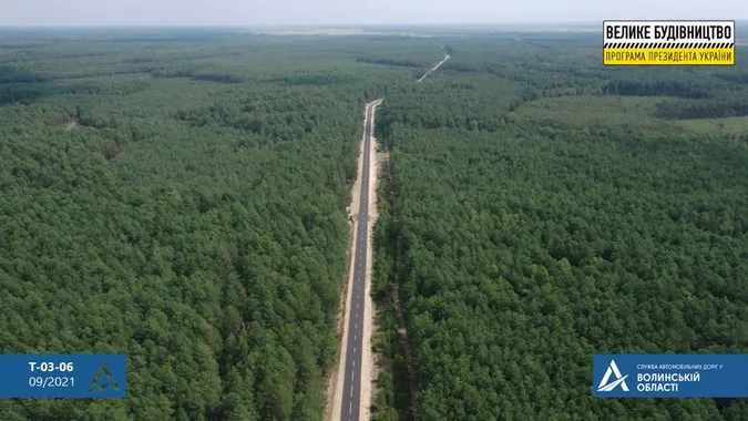 Було-стало: дорожники «реанімували» дорогу до одного з Шацьких озер (фото)
