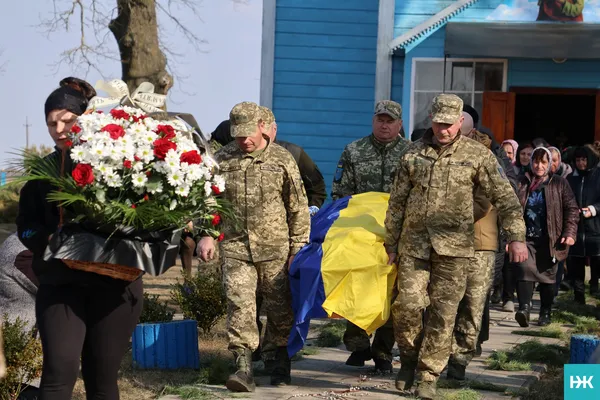 Серце зупинилося у 24: на Волині попрощалися з молодим солдатом Богданом Дідиком (фото)