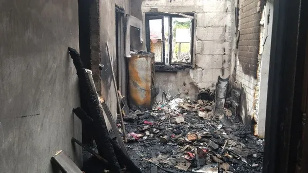 Дім будував впродовж десяти років: у сім'ї військовослужбовця з Волині згорів будинок (фото, відео)