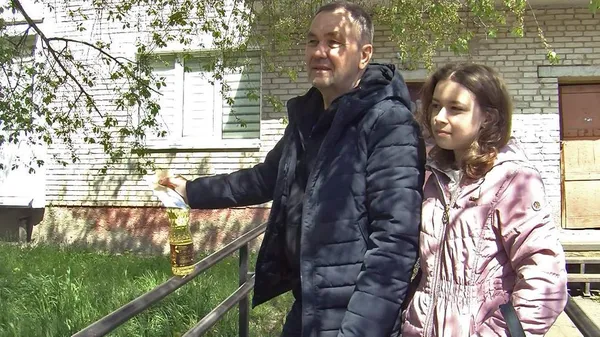 Були часті пориви: в одному з районів Луцька ремонтують тепломережу (фото, відео)