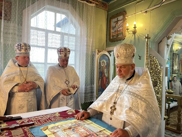 На Волині попрощалися з багаторічним настоятелем Володимиром Лапінським (фото)