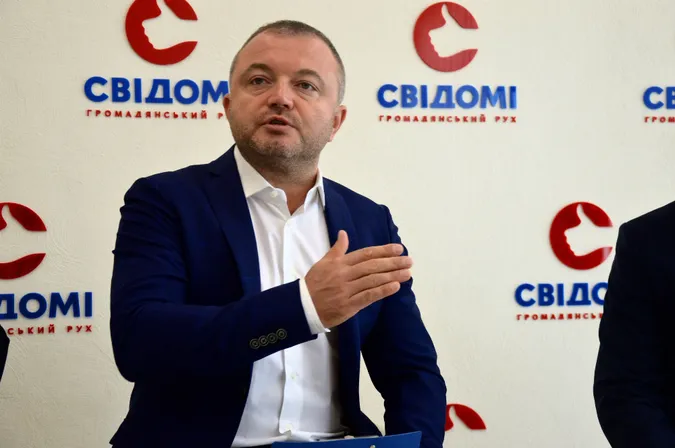 Покровський вважає маячнею слова Поліщука про відібрану парковку у «Променя»