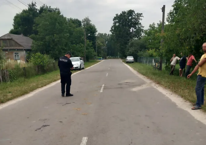 На Любомльщині п'яна водійка відправила до реанімації пішохідку (фото)