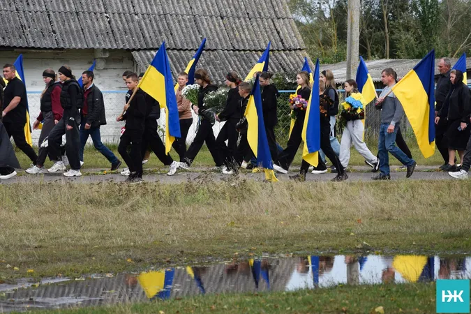 Майже рік вважався зниклим: на Волині попрощалися з воїном Олександром Динем