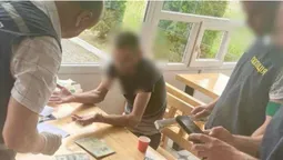 На Волині затримали лікаря, який за гроші «відмазував» від армії (фото, відео)