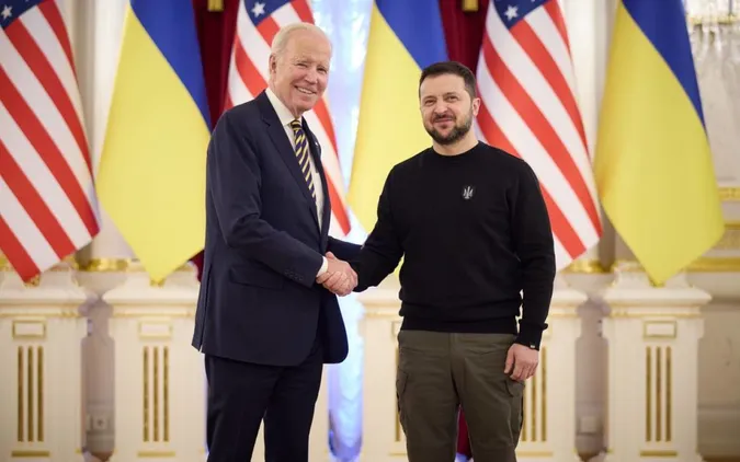 Замість вступу до НАТО: Байден хоче запропонувати Україні 10-річну військову допомогу