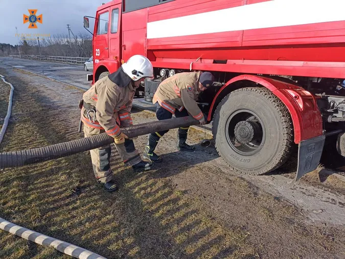Підтопило: городи волинян перетворилися на ставки (фото)
