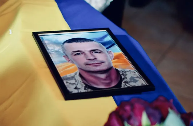 Навіки 49: на Волині попрощалися із захисником Олександром Денисюком (фото)