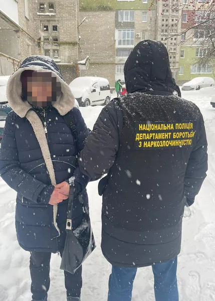 У Луцьку зловили жінку з амфетаміном й чоловіка з канабісом (фото)
