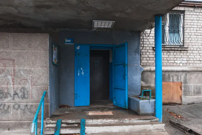У Дніпрі злодій заліз у квартиру й помер з переляку, побачивши господаря