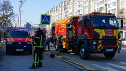 У Луцьку горів спорткомплекс на проспекті Президента Грушевського (фото)