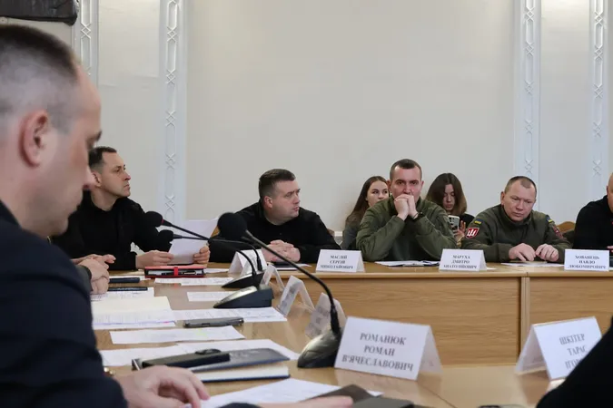 Рудницький провів «оперативку» у Волинській ОВА: про що говорили (фото)