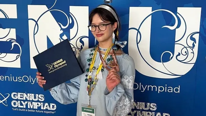 Школярка з Волині здобула «бронзу» на олімпіаді геніїв у США (фото)