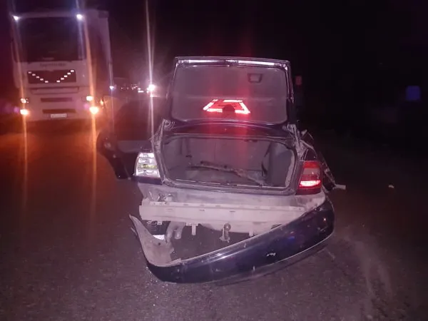 У Нововолинську п'яний водій на швидкості «влетів» у бетонну плиту (фото)