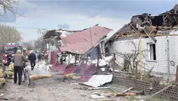 Після прильотів ракет і шахедів на Житомирщині зруйнована ціла вулиця (фото, відео)