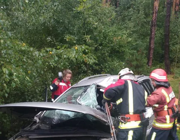 У моторошній аварії на Рівненщині загинув 36-річний волинянин (фото, відео)