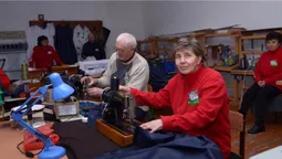 Вчителі із села на Волині шиють військову амуніцію (фото, відео)