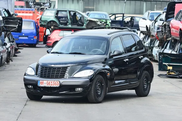 ТОП-7 автомобілів, які не варто купувати навіть за кордоном 