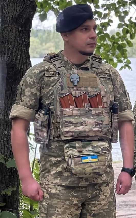 Нагороди, відзнаки та подарунки: воїнів-танкістів з 14-ї ОМБр вітали з професійним святом (фото)