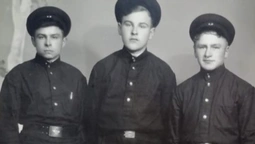 Якими були школярі в селі під Луцьком на початку 1950-х років (ретрофото)