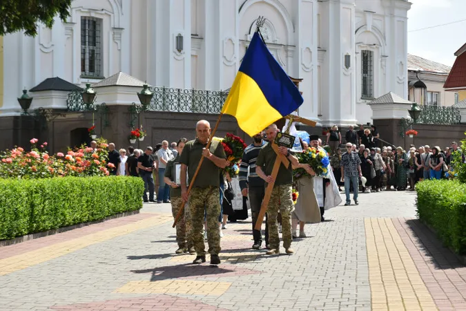 Луцьк попрощався з воїном Олександром Лижнюком, який загинув на Сумщині