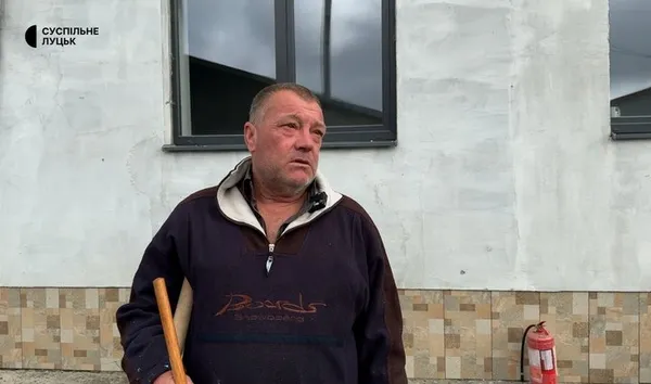 Суцільне згарище: як виглядає місце влучання дрона у Луцьку на другий день після атаки (фото)