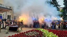 Місто плакало дощем: у Ковелі попрощалися з Героєм Віталієм Кушнірчуком