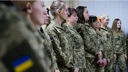 У ЗСУ вперше почали видавати жіночу військову форму (фото)