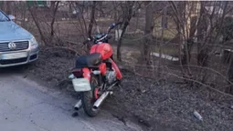 На Волині п'яний водій збив мотоцикліста з дитиною (фото)