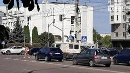 У центрі Луцька зникло світло: у чому причина (фото)