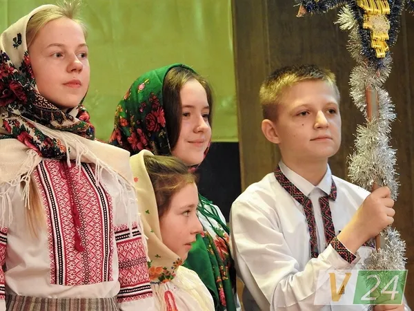 Луцький депутат завітав з гостинцями до школярів (фото)