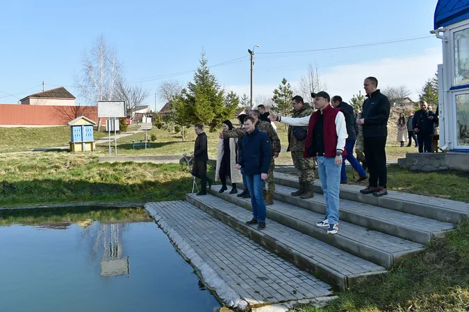 У Луцьку та районі організували екскурсію для військових, які проходять реабілітацію (фото)