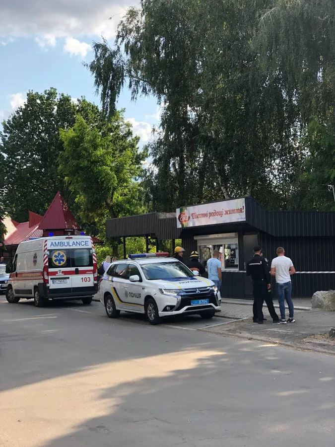 У Нововолинську, ймовірно, замінували кіоск із пельменями (фото)