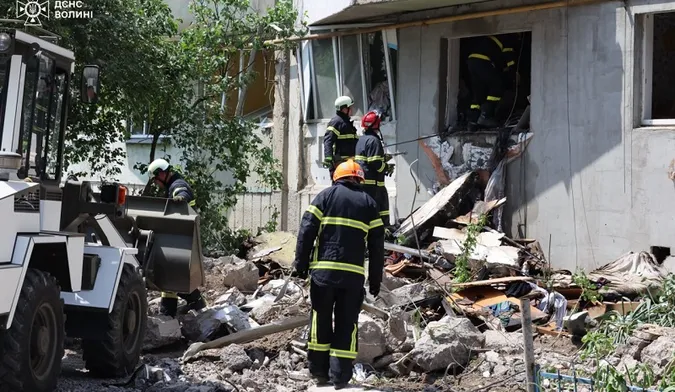 Житло понад тисячі лучан пошкодило вибухами 6 червня