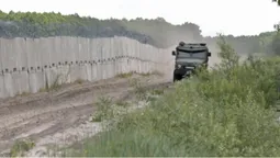 «Під кожним кущем їх чекають»: що відбувається на кордоні Волині з Білоруссю (фото)