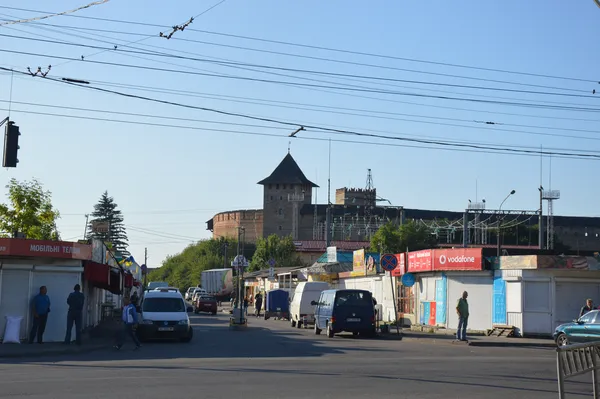 На сесії Луцькради негативне рішення по оренді прийняли щодо лівої частини ринку