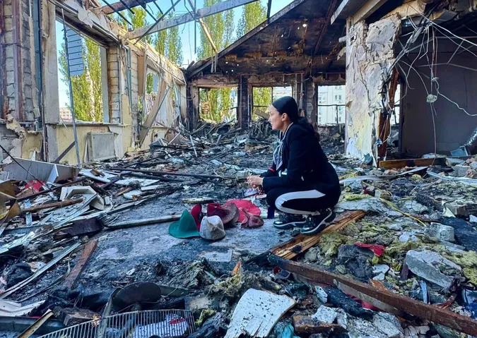 Відома дизайнерка капелюхів втратила офіс та виробництво після удару по Києву (фото)
