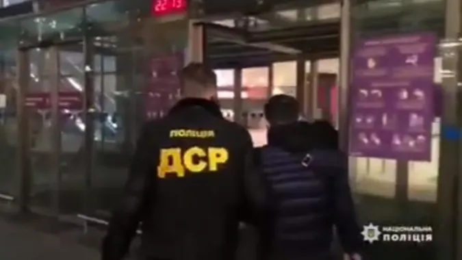 З України примусово видворили «злодія в законі» зі списку санкцій РНБО (відео)