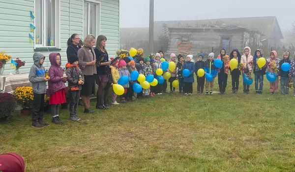 На фасаді волинського ліцею встановили меморіальну дошку полеглому Герою Івану Сидоруку (фото)