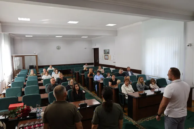 «Вірю, що ця кров пролита не даремно»: у Луцьку 10 воїнів отримали нагороди посмертно