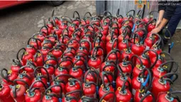 Мешканець Володимира придбав для місцевого ТМО 100 вогнегасників (фото)