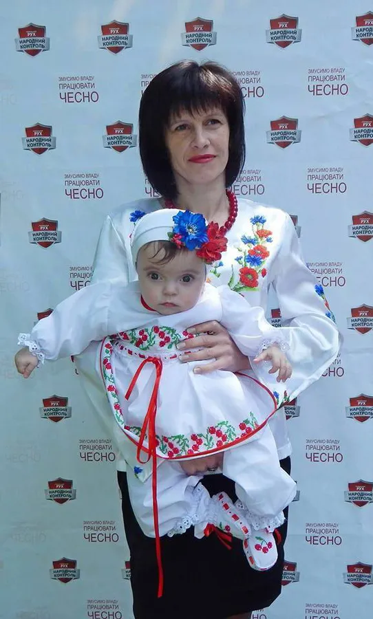 Хто з відомих лучан бере дітей на роботу