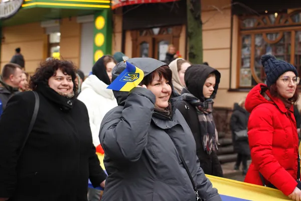 Тепер не просто формальність: як у Луцьку відзначали День Соборності (фото)