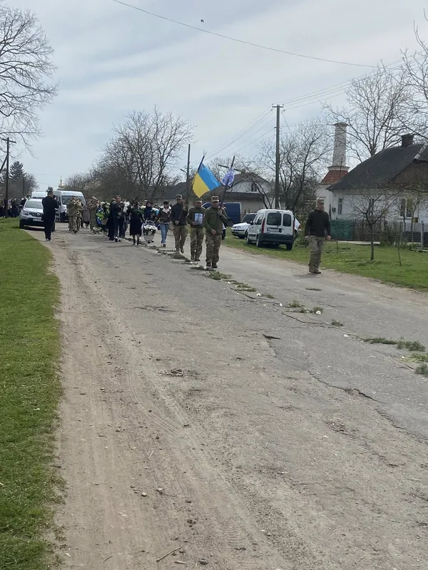 Волинь попрощалася з воїном Петром Ковальчуком (фото, відео)