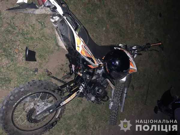 На Волині мотоцикліст влетів в авто – водія і двох пасажирів госпіталізували (фото)