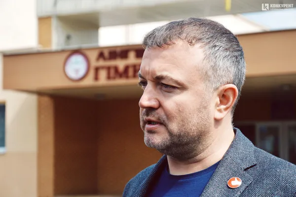 Робота не марна: як учні луцької гімназії навчаються з мультибордом (фото)