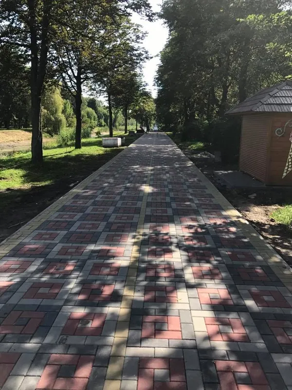 У Луцьку «реанімують» центральний парк (фото, відео)